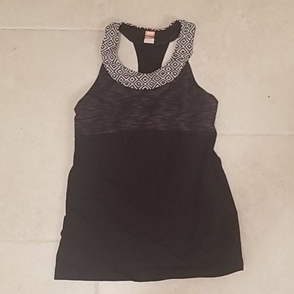 Lucy tank with built in bra 🖤